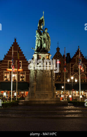 Statue of Jan Breidel and Peter de Coninc, Market Square, Bruges, Belgium Stock Photo