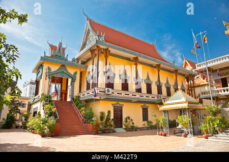 PHNOM PENH, CAMBODIA - DEC 3, 2013: Wat Ounalom Pagoda  in Phnom Penh, Cambodia. Phnom Penh is the capital and largest city of Cambodia. Located on th Stock Photo