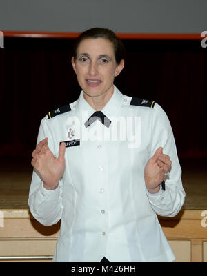 Col. Michelle L. Munroe, Chief of Nursing, delivers remarks at the Army Nurse Corps 117th Birthday celebration, February 02, 2018, Landstuhl Regional Medical Center, Landstuhl, Germany. (U.S. Army photo by Visual Information Specialist Elisabeth Paque/Released) Stock Photo