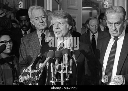 United States President-elect Jimmy Carter in the US Capitol in Washington, DC on November 23, 1976. Credit: Benjamin E. 'Gene' Forte / CNP /MediaPunch Stock Photo