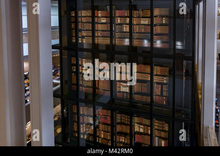 The King's Library tower at the Grade 1 listed British Library, Euston Road, London, England Stock Photo