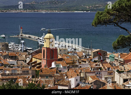 Saint Tropez, Gulf of St Tropez with churchh paris Stock Photo