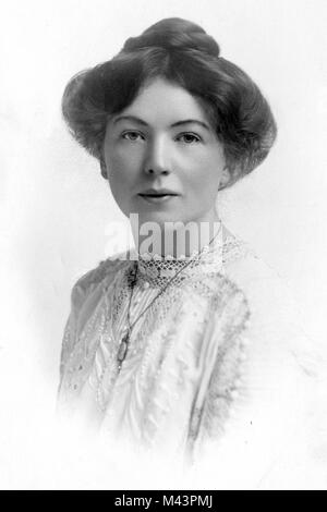 CHRISTABEL PANKHURST (1880-1958) British suffragette and daughter of Emmeline Pankhurst, here about 1910 Stock Photo