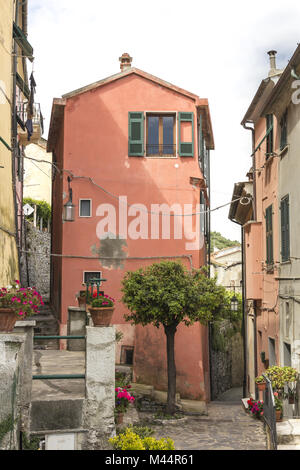 Pastel walls in Portovenere, Cinque Terre, Liguria Stock Photo