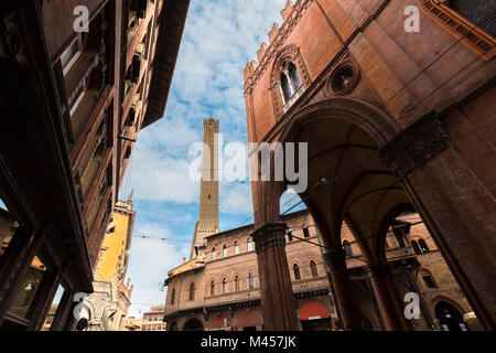 View of the Torre degli Asinelli from Piazza della Mercanzia square. Bologna, Emilia Romagna, Italy. Stock Photo