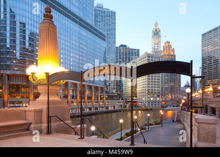 Chicago Riverwalk, and the side of Chicago River in downtown Chicago, Illinois, USA Stock Photo