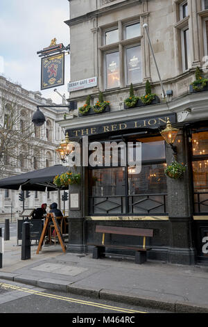 Red Lion pub - Whitehall Stock Photo - Alamy