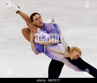 Gangneung, South Korea. 15th Feb, 2018. ALJONA SAVCHENKO and BRUNO MASSOT of Germany win the gold medal the Pairs Figure Skating Free Skating at the PyeongChang 2018 Winter Olympic Games at Gangneung Ice Arena. Credit: Paul Kitagaki Jr./ZUMA Wire/Alamy Live News
