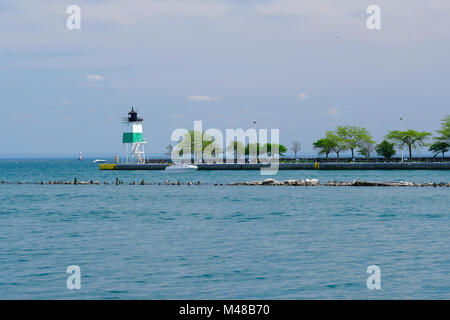 Chicago Harbor Southeast Guidewall Lighthouse Stock Photo