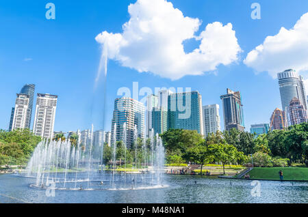 Kuala Lumpur - February 12,2018 : Spectacular dancing water fountains at the Lake Symphony,KLCC. Stock Photo