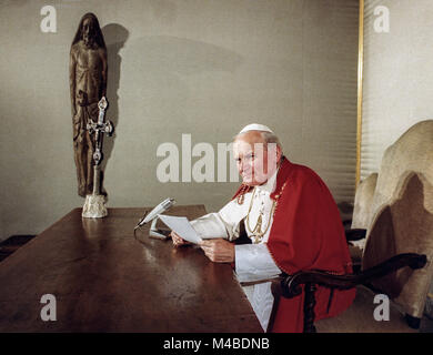 June 10, 1979 Speech by Pope John Paul II to mass media professionals in Krakow during their trip to Poland. Stock Photo