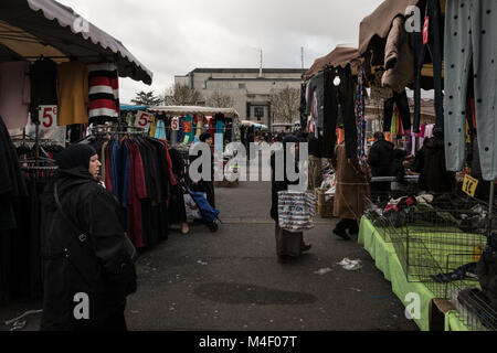 Chris Huby / Le Pictorium -    -  02/02/2018  -  France / Yvelines (french department) / Trappes  -  France - Trappes - Muslim Women at the weekly MARCHE DES MEURISIERS - The city of Trappes is the embodiment of a paradox: at the same time place of origin of the most popular French actor in 2017, Omar Sy, symbol of integration, and place of departure of 67 trappists fighting in the Islamic State in the Levant (ISIS / DAESH), symbol of rupture. In addition, she holds the European record for starting jihad. Stock Photo