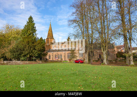 The Ancient Parish Church or St Nicholas, Kenilworth, Warwickshire, UK Stock Photo