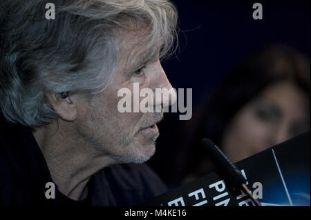 Pink Floyd pose for photographers before a press conference of the 'The Pink Floyd Exhibition: Their Mortal Remains' at the MACRO Museum in Central Rome  Featuring: Roger Waters Where: Rome, Italy When: 16 Jan 2018 Credit: WENN.com Stock Photo