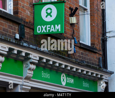 York, UK – 17 February 2018.  A letter posted in the window of the Oxfam shop in York makes a public apology about the situation in Haiti and appeals for people to maintain their support to the charity so that can continue to help the world’s poorest people. Credit: James Copeland/Alamy Live News Stock Photo