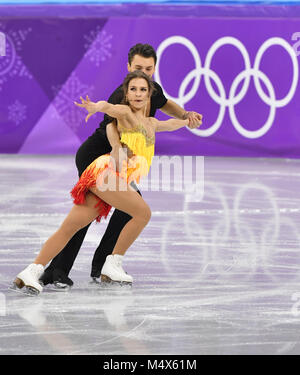 19 February 2018, South Korea, Gangneung: Olympics, Figure Skating, Ice Dance Short Dance, Gangneung Ice Arena: Kavita Lorenz and Joti Polizoakis from Germany in action. Photo: Peter Kneffel/dpa/Alamy Live News Stock Photo