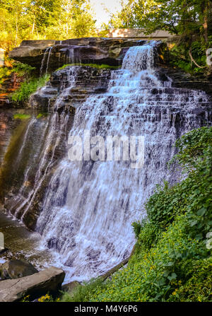 'Bridal veil' cascades over shale and sandstone found in Cuyahoga Valley National Park. Stock Photo