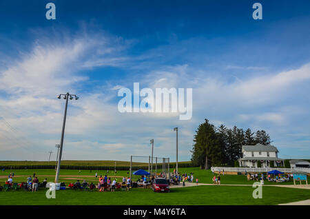 Field of dreams iowa hi-res stock photography and images - Alamy