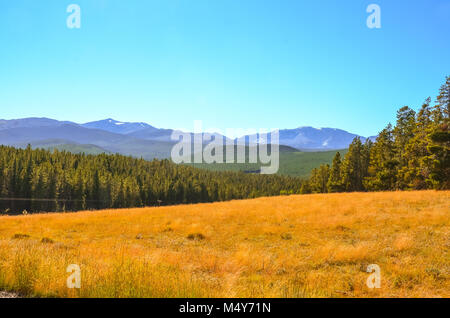 View of hills and mountains from Loaf Mountain Overlook in the Cloud Peak Wilderness Area of Wyoming. Stock Photo