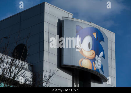 Sonic the Hedgehog on SEGA Europe HQ, 27 Great West Road, Brentford, Middlesex, UK Stock Photo