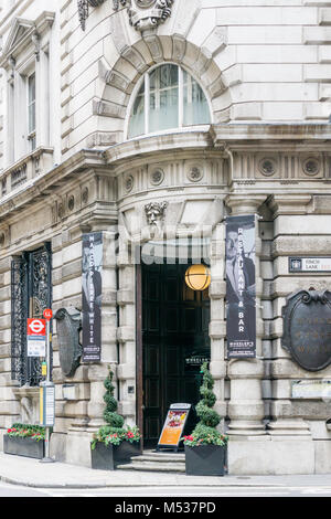 Marco Pierre White Wheeler’s Oyster Bar & Grill Room in Threadneedle Street, London. Stock Photo
