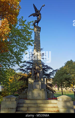 UK,South Yorkshire,Sheffield,Weston Park,York and Lancaster Regiment War Memorial Stock Photo