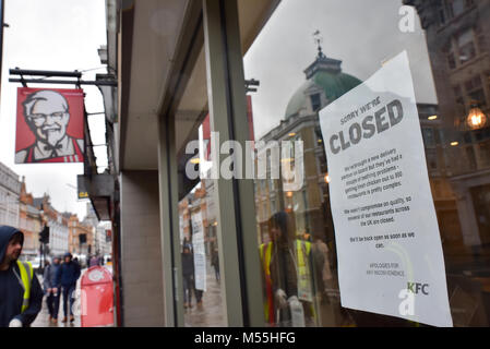 Tottenham Court Road,  London, UK. 20th February 2018. The KFC store on Tottenham Court Road closed due tosupply problems of chicken. Credit: Matthew Chattle/Alamy Live News