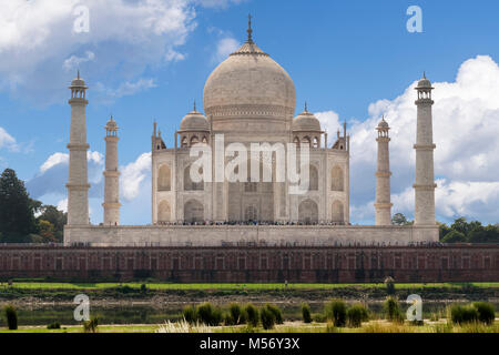 Beautiful view of Taj Mahal from river Yamuna, Agra, Uttar Pradesh, India Stock Photo