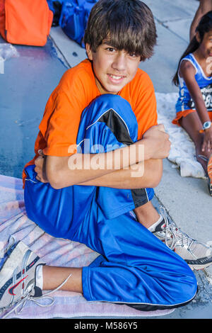Miami Florida,Brickell District,Carnaval 8K Run,preparation,community