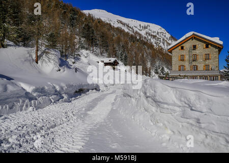 Swiss Moutain lodge, Arolla, Val d'Herens, Valais, Swiss Stock Photo