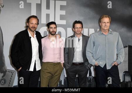 Berlin, Germany. 20th Feb, 2018. Peter Sarsgaard, Tahar Rahim, Dan Futterman and Jeff Daniels during 'The Looming Tower' photocall at the 68th Berlin International Film Festival/Berlinale 2018 on February 20, 2018 in Berlin, Germany. | Verwendung weltweit Credit: dpa picture alliance/Alamy Live News Stock Photo