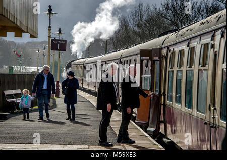 Bury, East Lancashire. 21st Feb, 2018. UK Weather.Another fine day for visitors riding on the volunteer run East Lancashire Railway today. A bumper crowd was expected to tour the line from Bury to Rawtenstall during the half-term holidays. Pulling the carriages was the locomotive 'The Crab' 13056. Stopping at Ramsbottom Station to offload passengers. Picture by Paul Heyes, Wednesday February 21, 2018. Credit: Paul Heyes/Alamy Live News Stock Photo