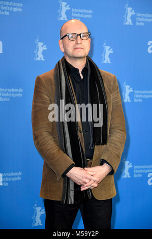 Berlin, Germany. 21st Feb, 2018. Steven Soderbergh during the 'Unsane / Ausgeliefert' photocall at the 68th Berlin International Film Festival / Berlinale 2018 on February 21, 2018 in Berlin, Germany. Credit: Geisler-Fotopress/Alamy Live News Stock Photo