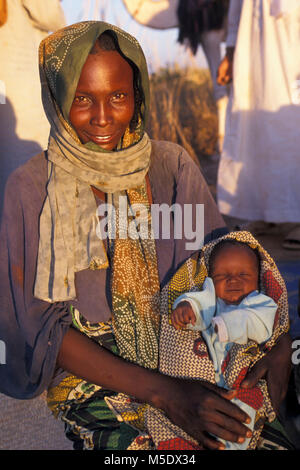 Niger near Agadez Young women of Wodaabe tribe in traditional clothing ...