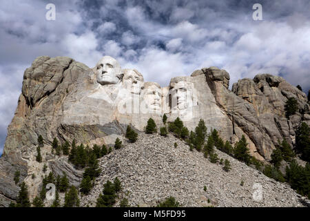 SD00027-00...SOUTH DAKOTA - Presedents Georg Washington, Thomas Jefferson, Theodore Roosevelt and Abraham Lincoln carved into a mountain side at Mount Stock Photo