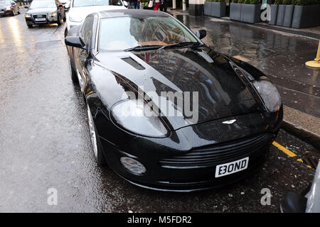 James bond car owner hi-res stock photography and images - Alamy