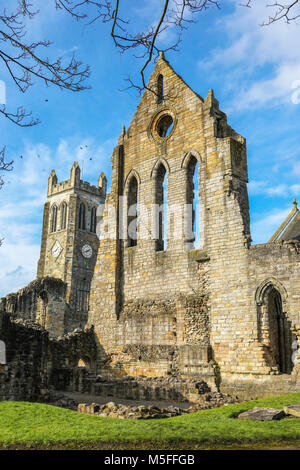 12th Century Kilwinning Abbey, built and occupied by Tironensian Monks from Kelso and was then used as a Presbyterian Parish Church, Kilwinning, Stock Photo