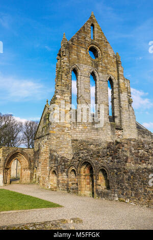 12th Century Kilwinning Abbey, built and occupied by Tironensian Monks from Kelso and was then used as a Presbyterian Parish Church, Kilwinning, Stock Photo