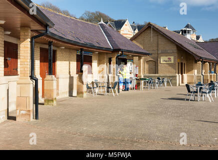 A cafe on the sea front promenade at Filey Stock Photo