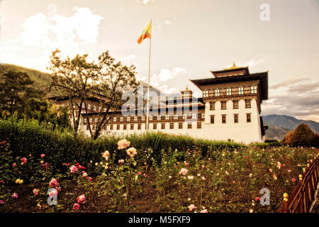 The capitol building Tashichhoe dzong inThimphu in Bhutan. Stock Photo