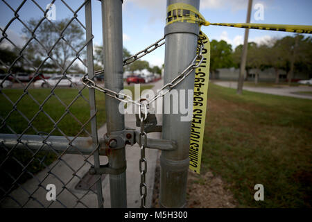 Coral Springs, FL, USA. 23rd Feb, 2018. Teachers and school administrators returned to Marjory Stoneman Douglas High School for the first time after 17 victims were killed in a mass shooting at the school. Mike Stocker, South Florida Sun-Sentinel Credit: Sun-Sentinel/ZUMA Wire/Alamy Live News Stock Photo