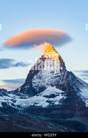 Schweiz, Kanton Wallis, Zermatt, Matterhorn, Sonnenaufgang Stock Photo