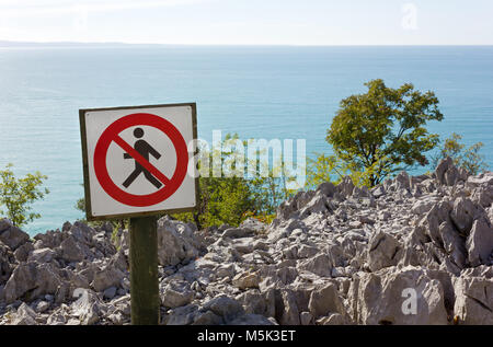 No trespassing sign on the Rilke seaside panoramic trail near Trieste, Italy Stock Photo