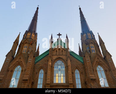 St Dunstan's Basilica, Charlottetown, Prince Edward Island (PEI), Canada By Francois-Xavier Berlinguet. Built in stone in French Gothic style (1913) Stock Photo