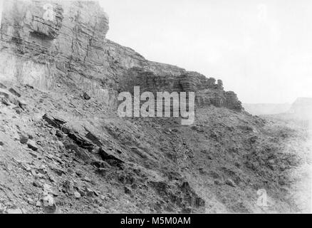 B Grand Canyon Historic Clear Creek Trail . TRAIL CONSTRUCTION ON CLEAR CREEK TRAIL, GRAND CANYON NATIONAL PARK. Stock Photo