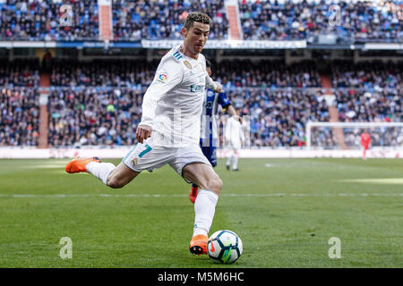 Camiseta de Ronaldo en el Real Madrid Tienda oficial en el Estadio  Bernabeu, España Fotografía de stock - Alamy