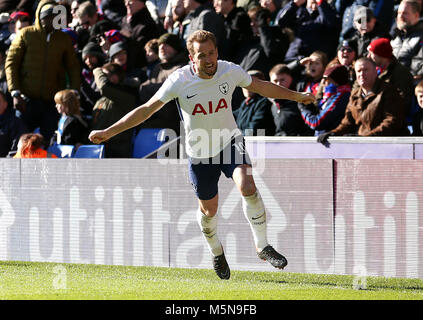 Tottenham Hotspur's Harry Kane celebrates scoring the games first and only goal during the Premier League match at Selhurst Park, London. Stock Photo