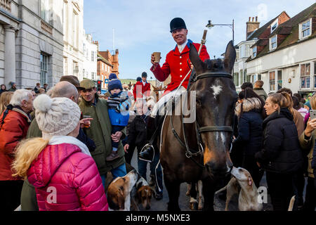 A Southdown and Eridge Hunt Member Drinks A ’Stirrup’ During The Traditional Boxing Day Meeting, High Street, Lewes, Sussex, UK Stock Photo