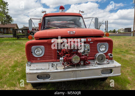 Vintage Ford fire truck from Oregon ghost town, Shaniko.  Located in the high desert of eastern Oregon Shaniko is nearly deserted today. Stock Photo