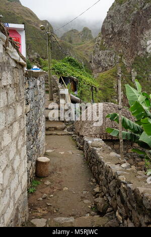 Path through a group of houses, Paul, Santo Antao, Cape Verde Stock Photo